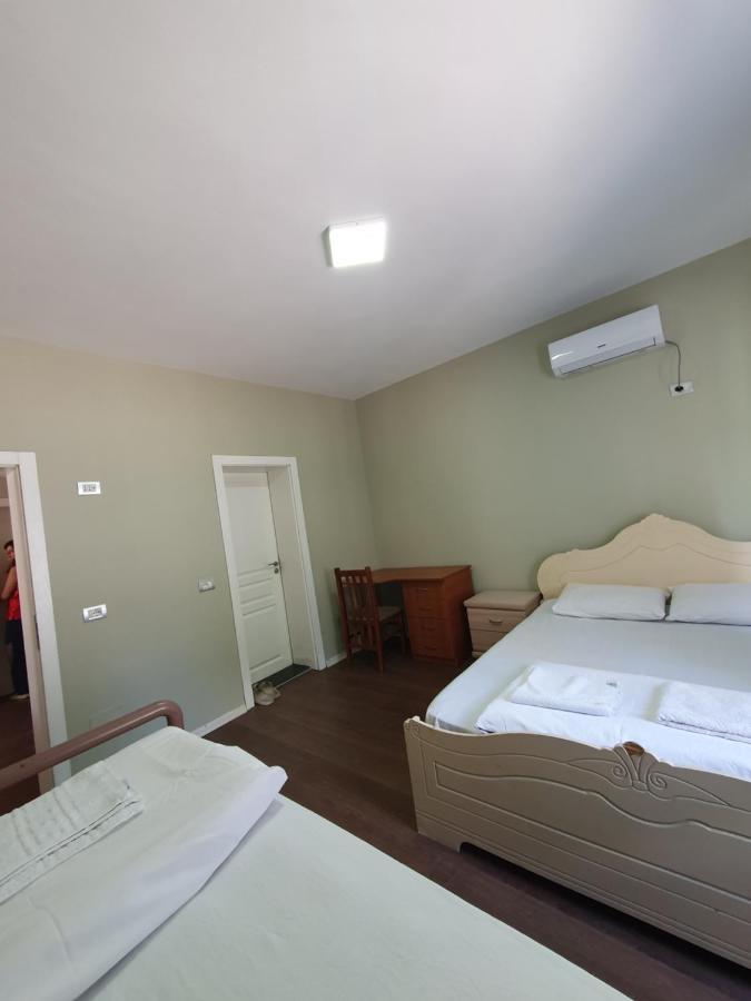 Klerichi Hotel Tirana Kamer foto