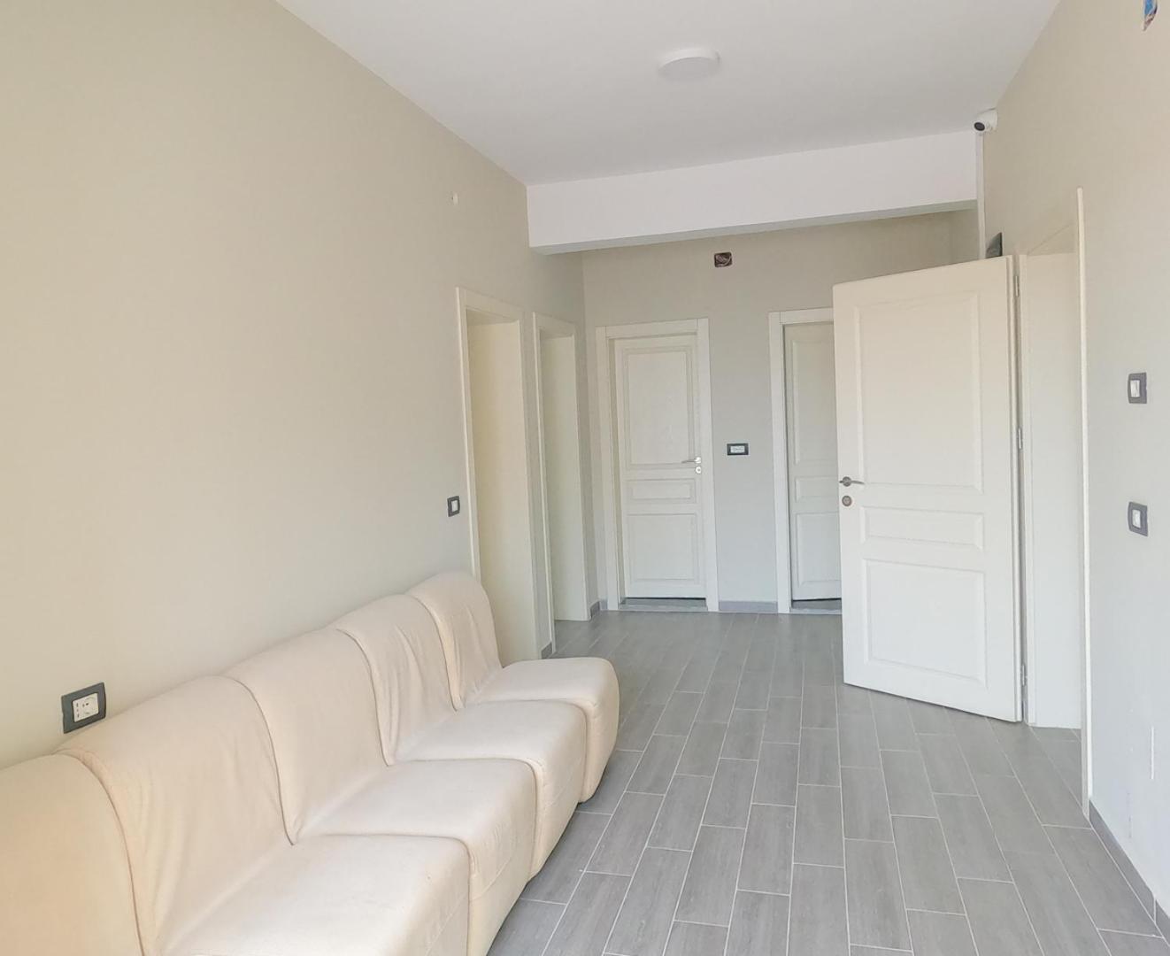 Klerichi Hotel Tirana Buitenkant foto